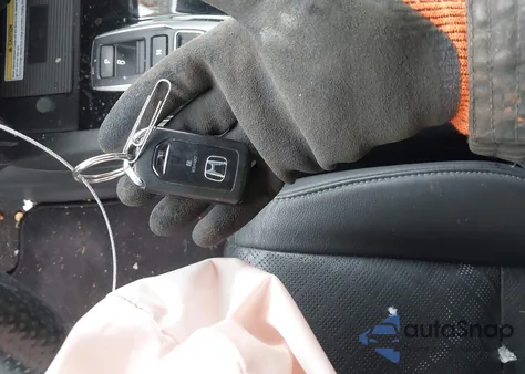 2021 Honda Passport Awd Elite z USA, uszkodzony, nr VIN 5FNYF8H01MB001928